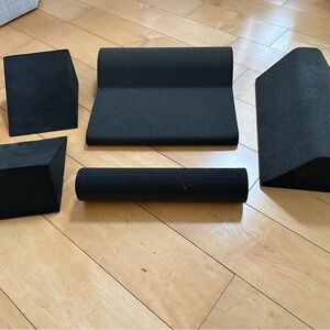 Black Yoga Foam Block Set